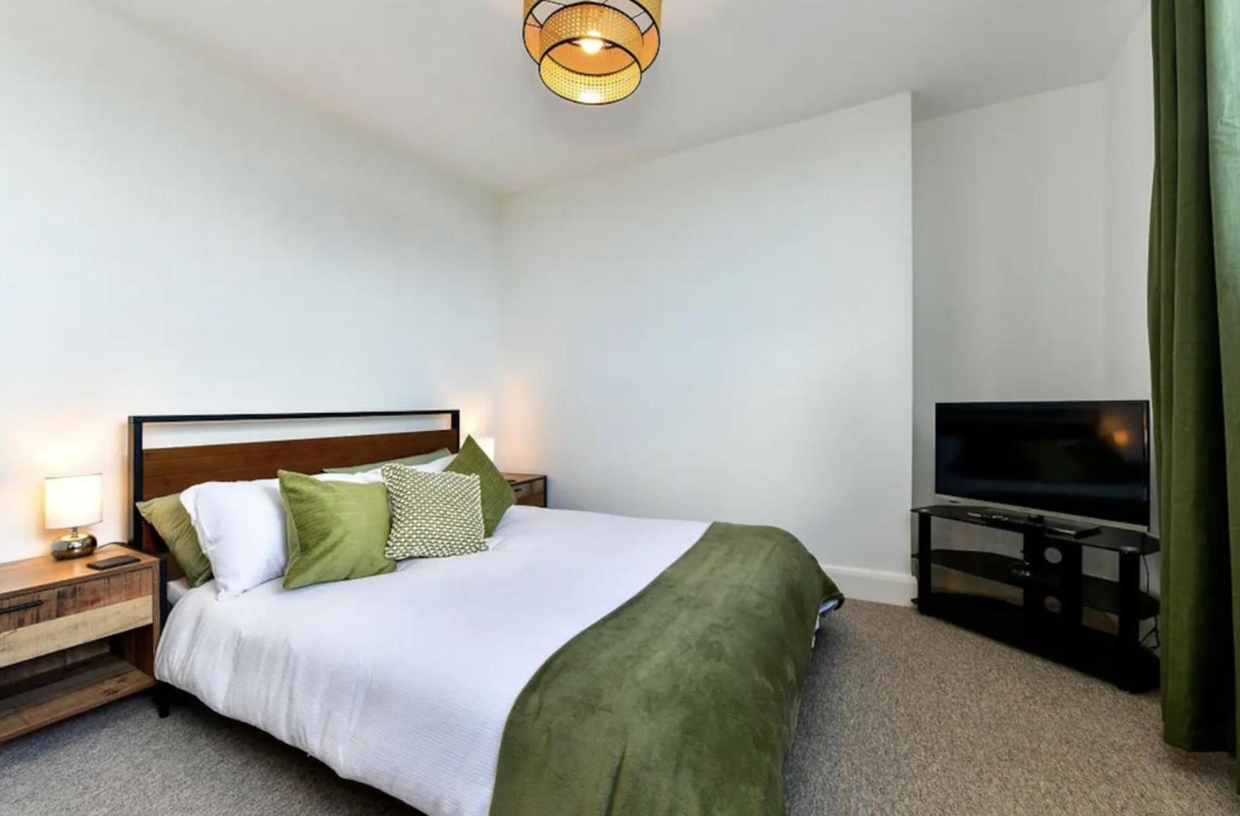 Heatherslade House - Hot Tub, Dog Friendly Holiday home
