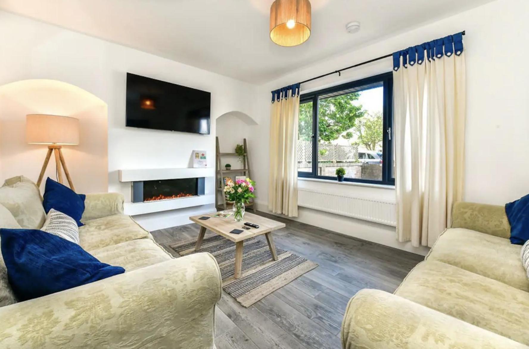 Heatherslade House - Hot Tub, Dog Friendly *