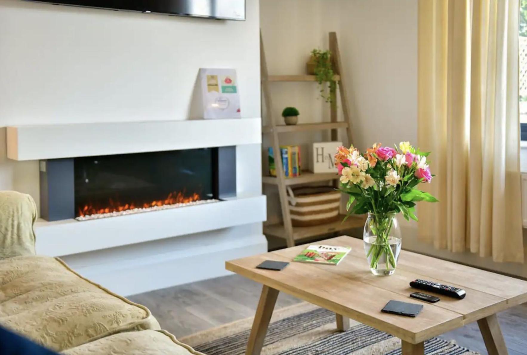Heatherslade House - Hot Tub, Dog Friendly Holiday home *