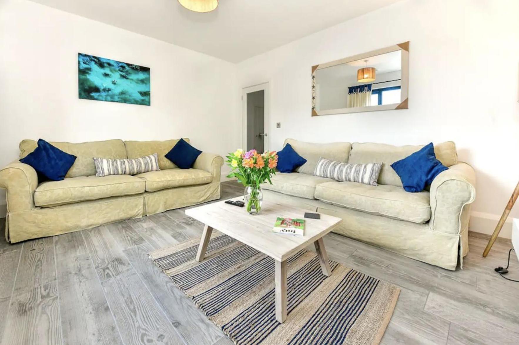 Heatherslade House - Hot Tub, Dog Friendly * Parkmill